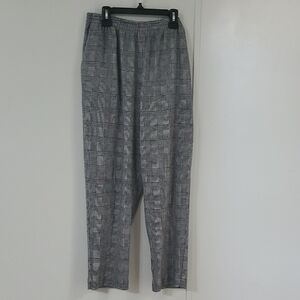 Alfred Dunner Women's Black and White Plaid Pants